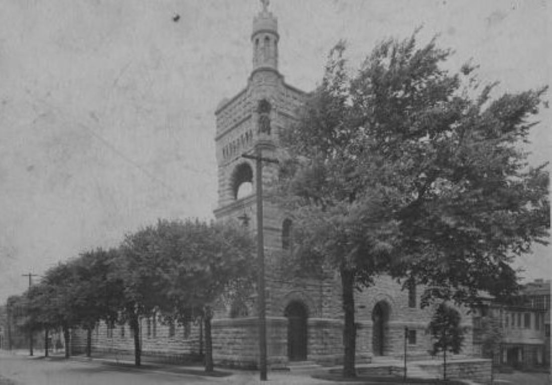 自19世纪90年代末以来，这座用石灰石建造的圣心教堂就一直矗立在麦迪逊大道2544号。