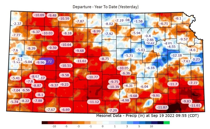 这张来自Kansas Mesonet的地图显示了堪萨斯州不同地方的降水量比平均降水量低多少英寸。较高的数值(和较深的红色)意味着该地区今年比历史平均水平更干燥。