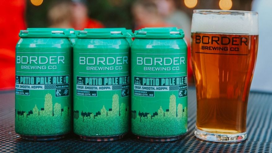边境啤酒公司新推出的天井淡啤酒。
